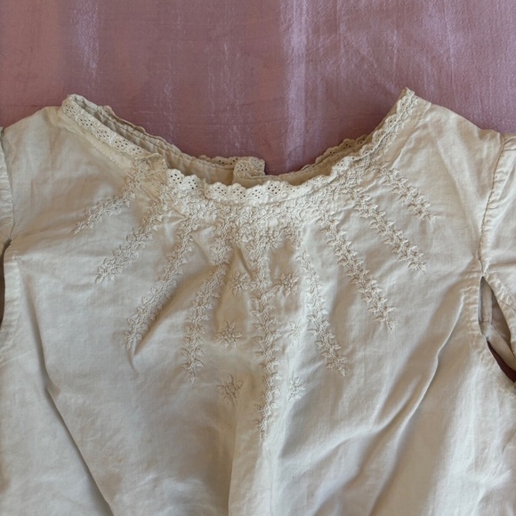 RARE & Vintage Victorian White Baby Shirt with Intricate Embroidery and Lace - Picture 3 of 8